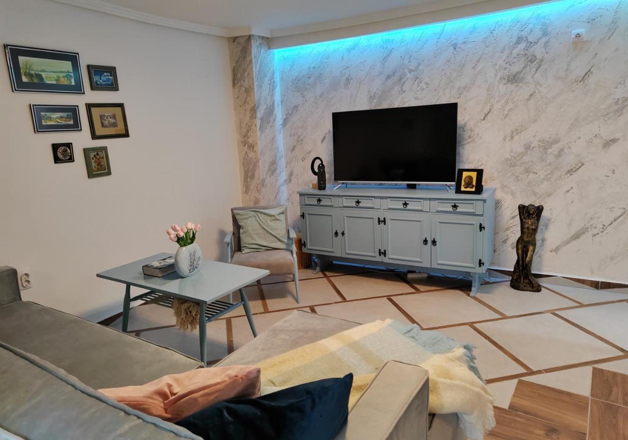 Appartamento Nora 1 Sremska Mitrovica Esterno foto